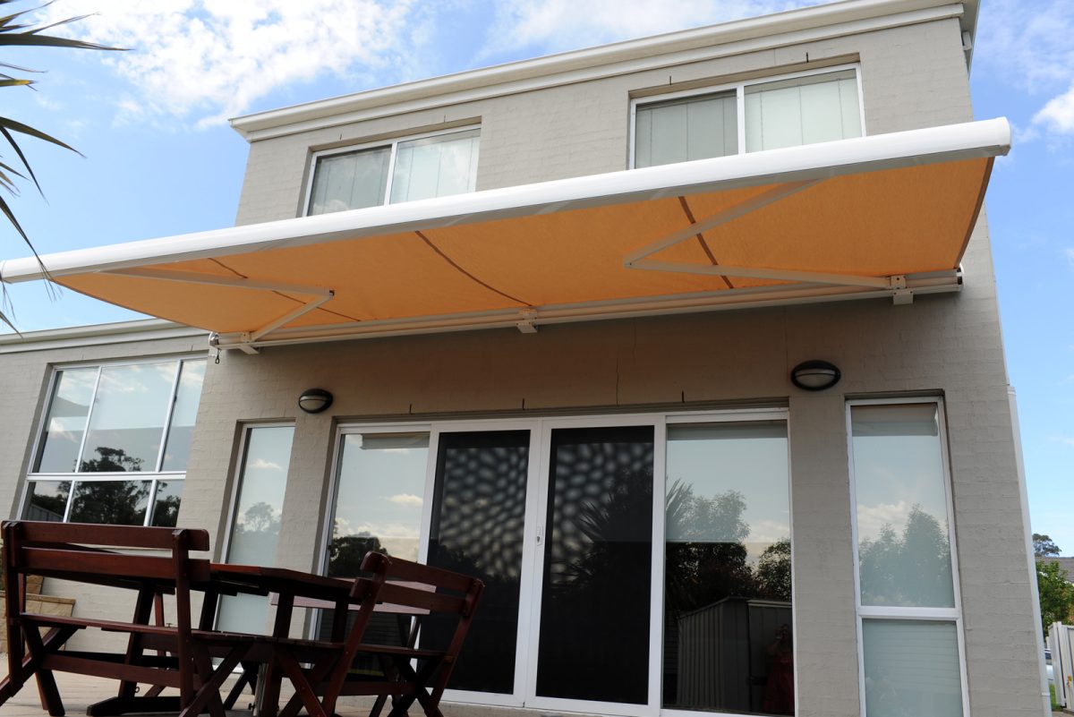 Folding Arm Awnings Wollongong Shellharbour Warrigal Blinds