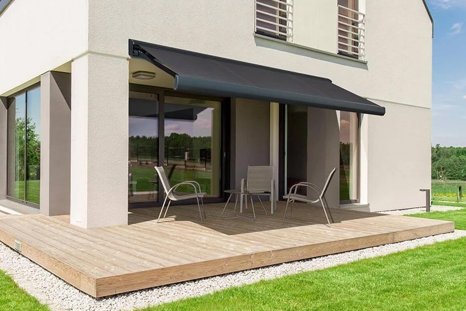 Turnils Viento Semi-Cassette Awnings